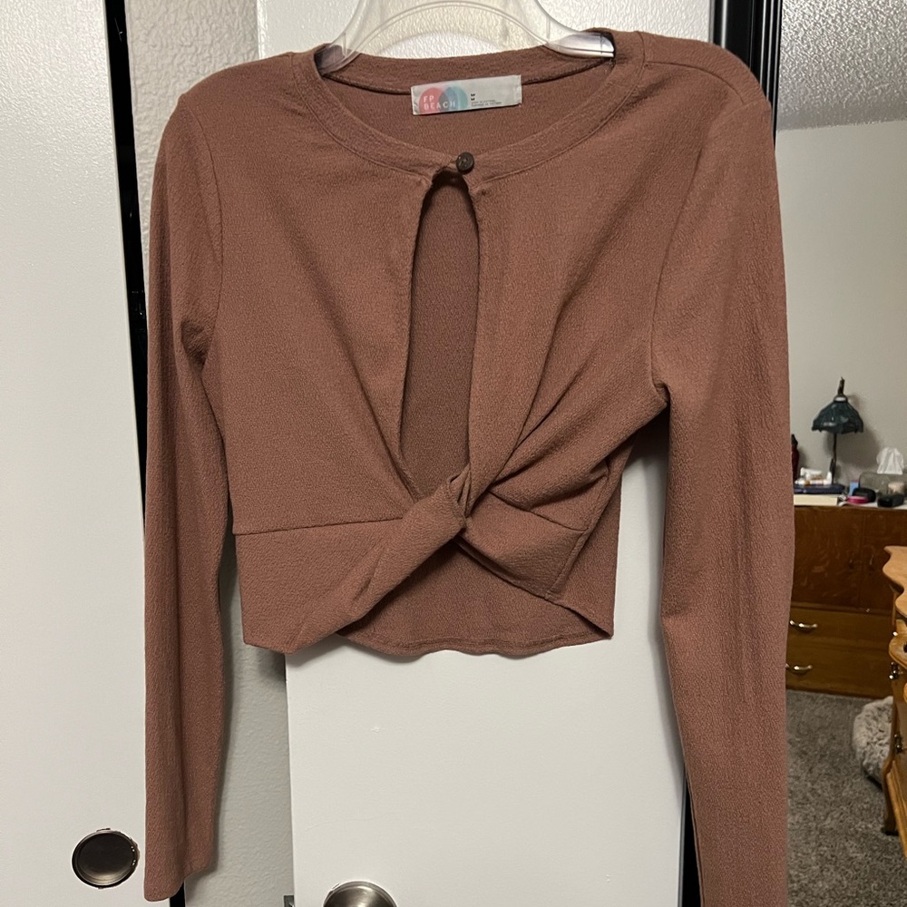 Free People mauve Twist-Front Long Sleeve Crop Top
